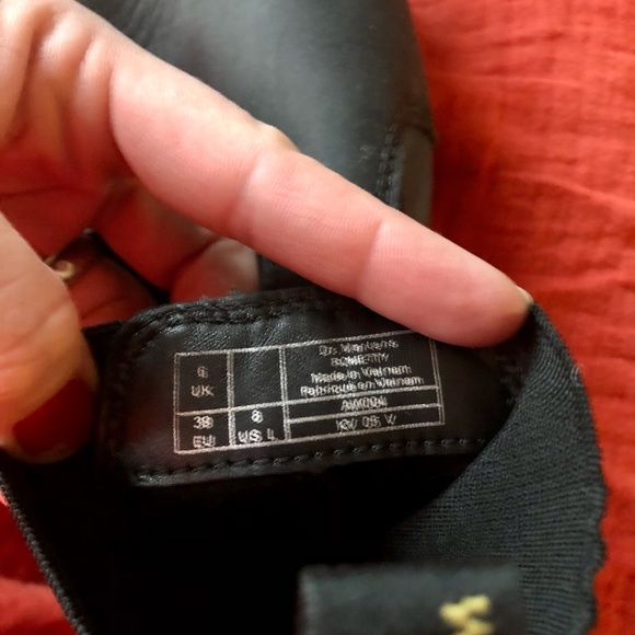 Dr.Marten’s Rometty Platform Chelsea Boot ( 8 US - RUN LARGE! close to EU 41 ) - Picture 7 of 7